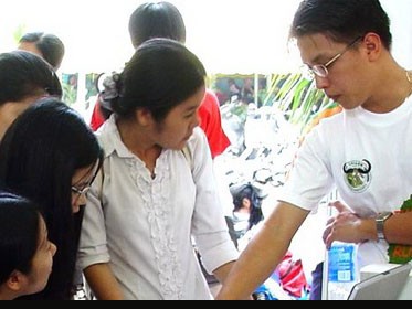 Cần thay đổi từ nhiều phía Cần thay đổi từ nhiều phía