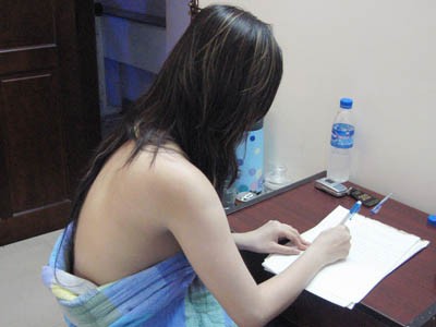 Mỹ nhân lạc vào mê cung mại dâm Mỹ nhân lạc vào mê cung mại dâm