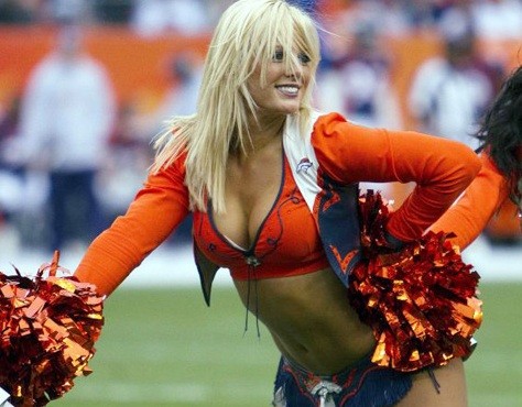 Những Cheerleader bốc lửa Những Cheerleader bốc lửa