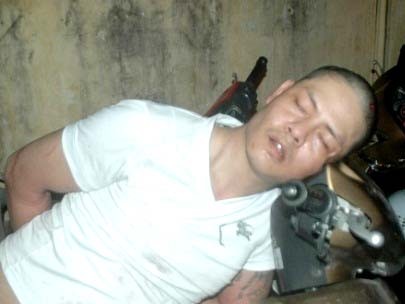 Ăn trộm ngất xỉu, công an đưa đi cấp cứu Ăn trộm ngất xỉu, công an đưa đi cấp cứu