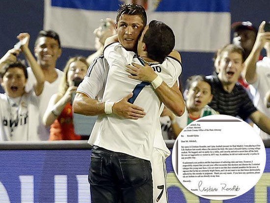 Ronaldo giúp fan cuồng thoát án tù Ronaldo giúp fan cuồng thoát án tù