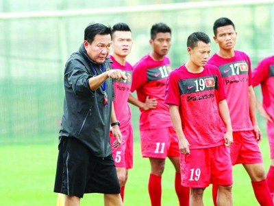 VFF ký hợp đồng dài hạn với HLV Hoàng Văn Phúc VFF ký hợp đồng dài hạn với HLV Hoàng Văn Phúc