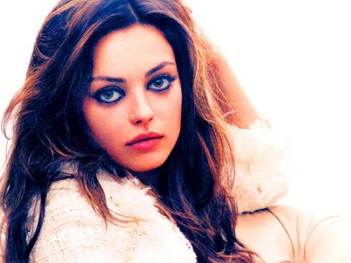 Mila Kunis: Vì sao nàng 'hot'? Mila Kunis: Vì sao nàng 'hot'?