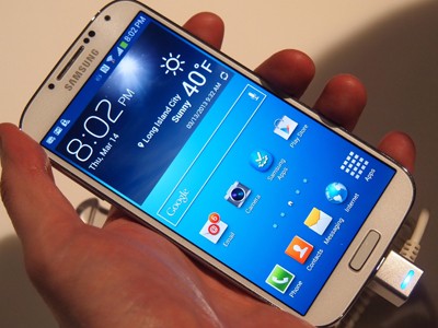 “Bom tấn” Samsung Galaxy S4 giá ưu đãi đặc biệt Samsung Galaxy S4