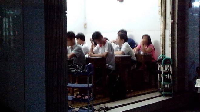 Bắt dạy thêm như bắt trộm Bắt dạy thêm như bắt trộm