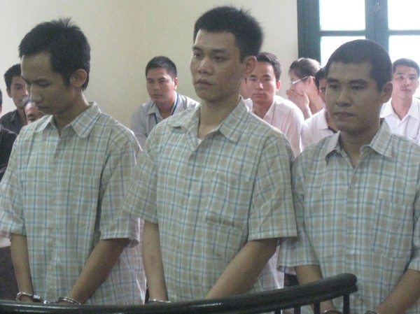 Vờ nghĩa hiệp, hại hai thiếu nữ Vờ nghĩa hiệp, hại hai thiếu nữ