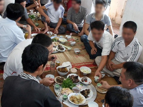 Rượu bia - Nỗi lo lớn nhất ở làng Rượu bia - Nỗi lo lớn nhất ở làng