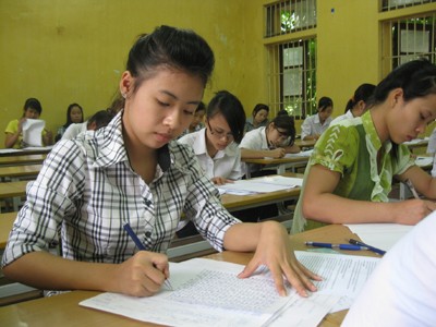 Làm gì để đại học ngoài công lập khỏi bị xóa sổ? Làm gì để đại học ngoài công lập khỏi bị xóa sổ?