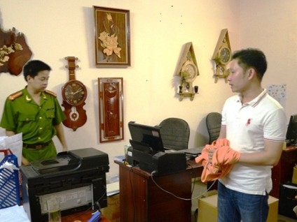 Truy tố 4 'sếp lừa' Cty bán hàng đa cấp Tâm Mặt Trời Truy tố 4 'sếp lừa' Cty bán hàng đa cấp Tâm Mặt Trời
