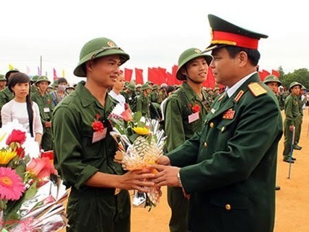 Học sinh băn khoăn quy định nhập ngũ mới Học sinh băn khoăn quy định nhập ngũ mới