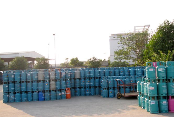 Công ty gas Gia Định chính thức lên tiếng Một góc chứa bình gas của Công ty TNHH dầu khí Gia Định. Ảnh: Tuấn Nguyễn
