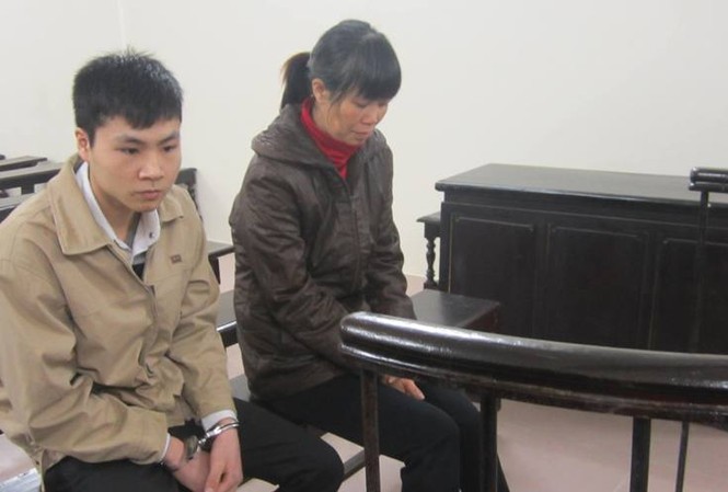 Về nước đón con, nhân tiện mở đường dây buôn người Những kẻ buôn người trong giờ nghị án