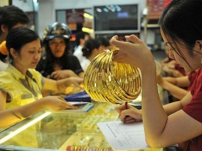 Giá vàng 'đón' hạn tất toán? Giá vàng 'đón' hạn tất toán?