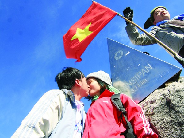 Cõng tình yêu... lên trời Cõng tình yêu... lên trời