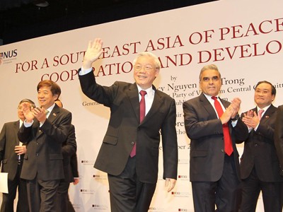 Xây dựng Cộng đồng ASEAN đoàn kết, vững mạnh Xây dựng Cộng đồng ASEAN đoàn kết, vững mạnh
