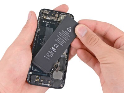 iPhone 5S và 5C pin lớn hơn iPhone 5 iPhone 5S và 5C pin lớn hơn iPhone 5
