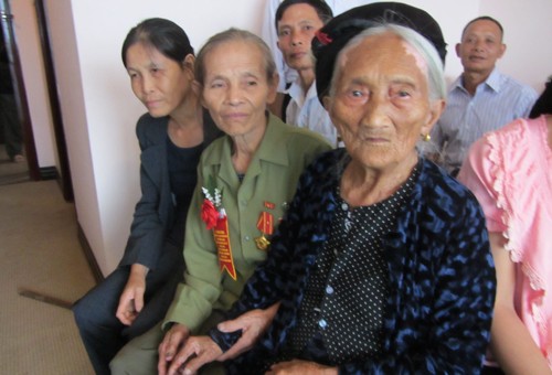 Truông Bồn: Huyền thoại năm xưa hội ngộ sau 44 năm xa cách Truông Bồn: Huyền thoại năm xưa hội ngộ sau 44 năm xa cách
