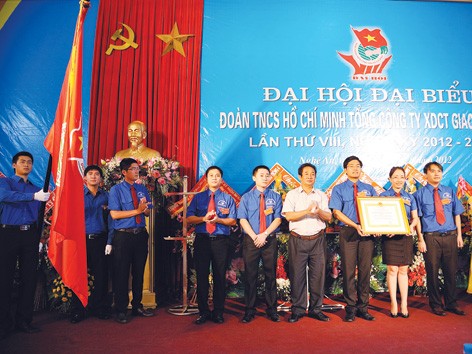 Phát huy sức trẻ xây dựng CIENCO 4: Phát triển bền vững Phát huy sức trẻ xây dựng CIENCO 4: Phát triển bền vững