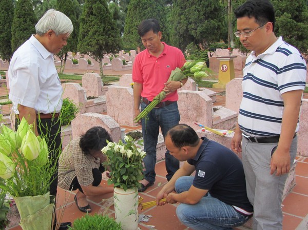 Tháng bảy này, Đặng Thùy Trâm... Tháng bảy này, Đặng Thùy Trâm...