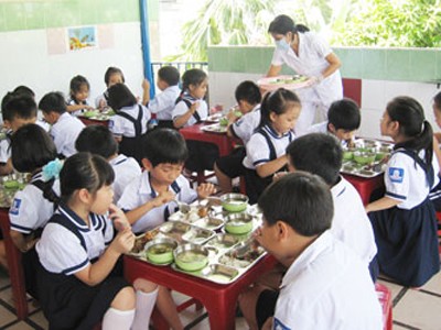 'Heo vàng' vào lớp 1: Quá tải bán trú 'Heo vàng' vào lớp 1: Quá tải bán trú