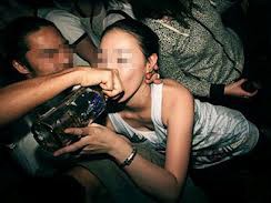 Teen girl lừa bán trinh giá rẻ Teen girl lừa bán trinh giá rẻ