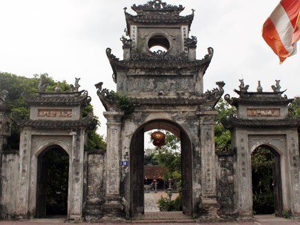 Kỳ lạ ngôi chùa có chuông bằng vàng Kỳ lạ ngôi chùa có chuông bằng vàng