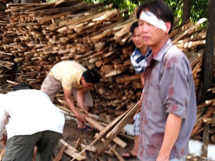 Đột nhập biệt thự, dùng súng cướp két sắt Đột nhập biệt thự, dùng súng cướp két sắt