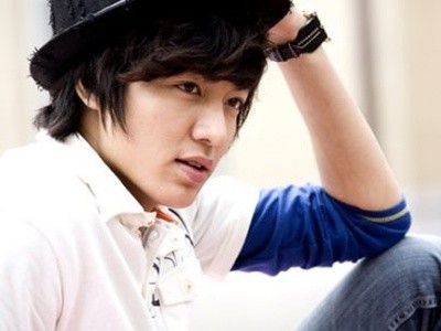 Lee Min Ho chia tay bạn gái sau 6 tháng hẹn hò Lee Min Ho chia tay bạn gái sau 6 tháng hẹn hò