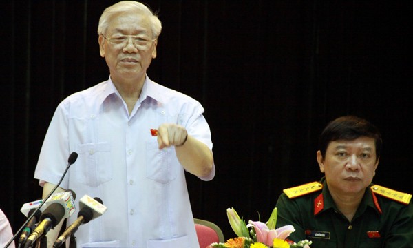 Phải đề phòng quyền lực quá tập trung vào một người Phải đề phòng quyền lực quá tập trung vào một người