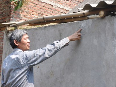 Giận vợ, đầu độc cả gia đình Nạn nhân tại hiện trường vụ án