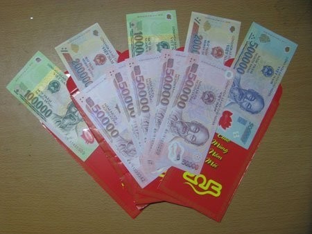 Sinh viên 'cháy túi' vì tiệc tùng thâu đêm Sinh viên 'cháy túi' vì tiệc tùng thâu đêm