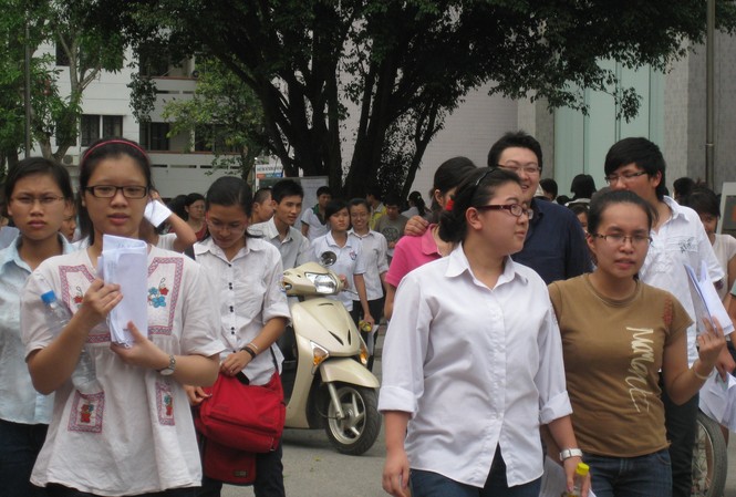 Quảng Nam là trường ĐH đầu tiên công bố điểm thi Thí sinh thi đại học năm 2010