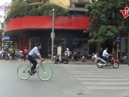 Đi xe đạp chống tắc đường: Dễ loạn! Đi xe đạp chống tắc đường: Dễ loạn!