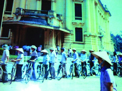 Ăn mặc chơi xem nghe đọc một thời Ăn mặc chơi xem nghe đọc một thời