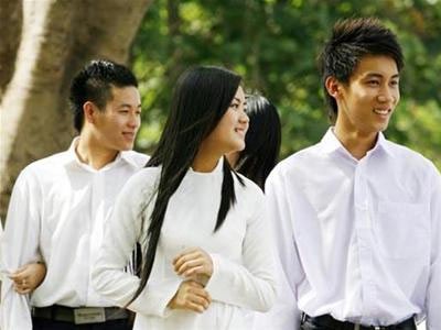 Những cánh chim non trong bão Những cánh chim non trong bão