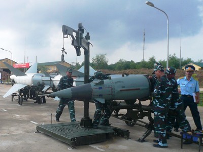 Bộ đội Tên lửa thi tài Bộ đội Tên lửa thi tài