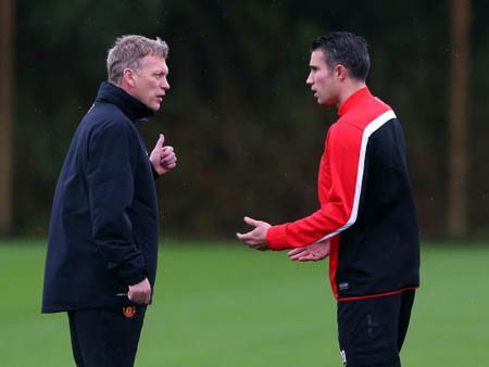 Thiếu ‘sát thủ’ Van Persie, HLV Moyes méo mặt vì lo Thiếu ‘sát thủ’ Van Persie, HLV Moyes méo mặt vì lo