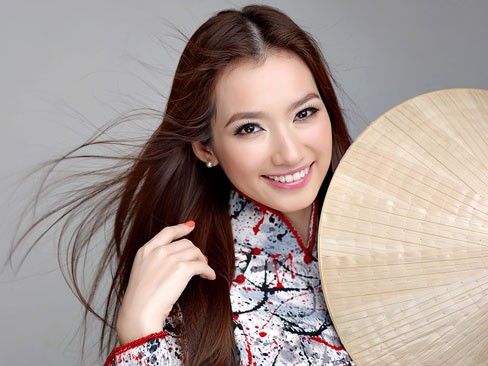 Trúc Diễm: Trắng nõn nà trong hình ảnh mới Trúc Diễm: Trắng nõn nà trong hình ảnh mới