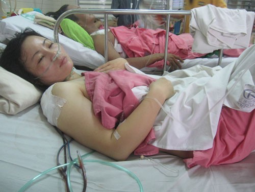 Đình chỉ công tác điều dưỡng đâm đồng nghiệp Đình chỉ công tác điều dưỡng đâm đồng nghiệp