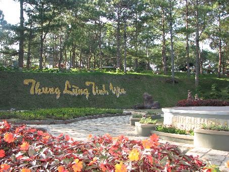 Lấp địa đạo thiếc gần Thung lũng tình yêu Lấp địa đạo thiếc gần Thung lũng tình yêu