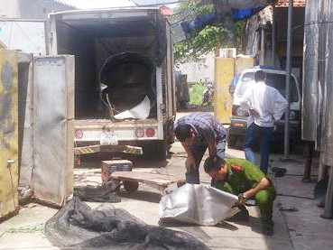 Hàn thùng bia bị nổ, một người chết Hàn thùng bia bị nổ, một người chết