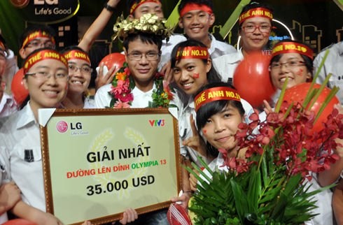 Nam sinh Bắc Giang vô địch Đường lên đỉnh Olympia 2013 Nam sinh Bắc Giang vô địch Đường lên đỉnh Olympia 2013