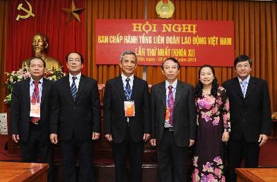 Ông Đặng Ngọc Tùng tái đắc cử Chủ tịch Tổng Liên đoàn LĐ Ông Đặng Ngọc Tùng tái đắc cử Chủ tịch Tổng Liên đoàn LĐ