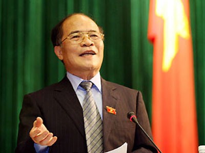 Chủ tịch QH Nguyễn Sinh Hùng: Phải chống tiêu cực từ trong bộ máy Chủ tịch QH Nguyễn Sinh Hùng: Phải chống tiêu cực từ trong bộ máy