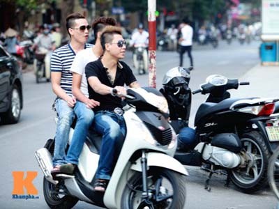 Giới trẻ: Nỗi sợ hãi của người đi đường? Giới trẻ: Nỗi sợ hãi của người đi đường?