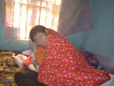 Bị kịch cô gái sinh con nghi bị cưỡng hiếp Bị kịch cô gái sinh con nghi bị cưỡng hiếp