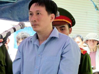 Bị nhân tình bóp cổ thiêu cháy vì có 'bồ' mới Bị nhân tình bóp cổ thiêu cháy vì có 'bồ' mới