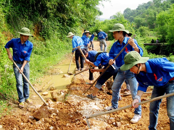 Cần chính sách cụ thể cho tình nguyện viên Cần chính sách hỗ trợ để hoạt động tình nguyện phát triển bền vững. Ảnh: H.Y