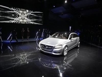Mercedes-Benz E-Class bị “soi” vì lỗi túi khí Mercedes-Benz E-Class bị “soi” vì lỗi túi khí