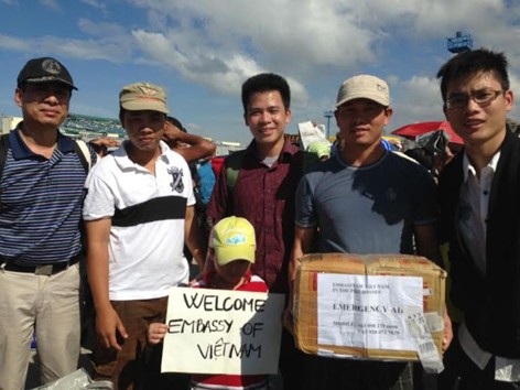 Hậu bão Hải Yến: Vì sao người Việt ở Philippines khó hồi hương? Hậu bão Hải Yến: Vì sao người Việt ở Philippines khó hồi hương?